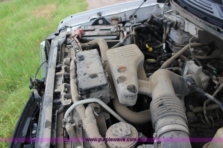 image for item F7872 2010 Ford F150 XL SuperCab pickup truck