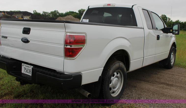 image for item F7872 2010 Ford F150 XL SuperCab pickup truck