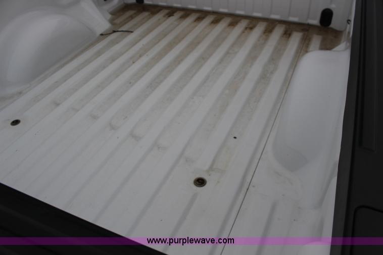 image for item F7872 2010 Ford F150 XL SuperCab pickup truck