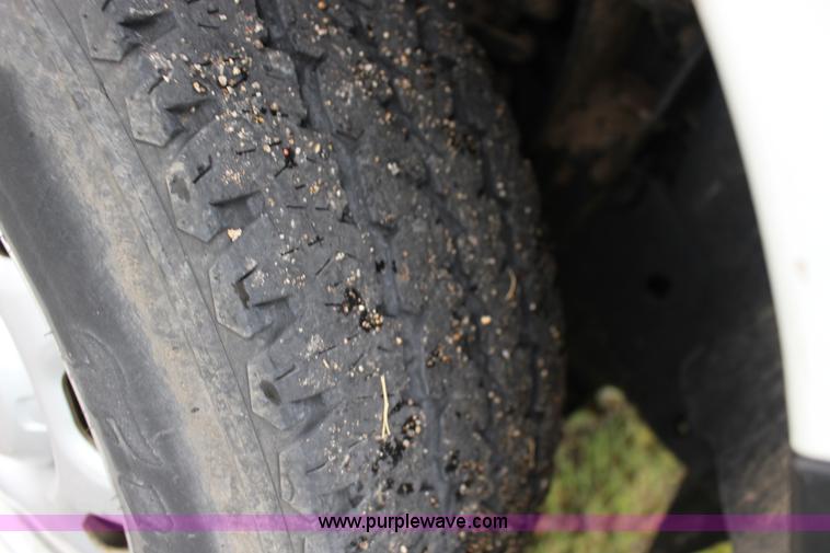 image for item F7872 2010 Ford F150 XL SuperCab pickup truck