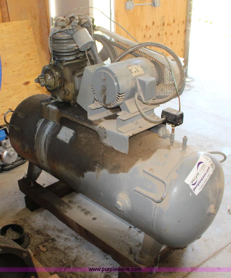 image for item F7881 Champion REN14 air compressor