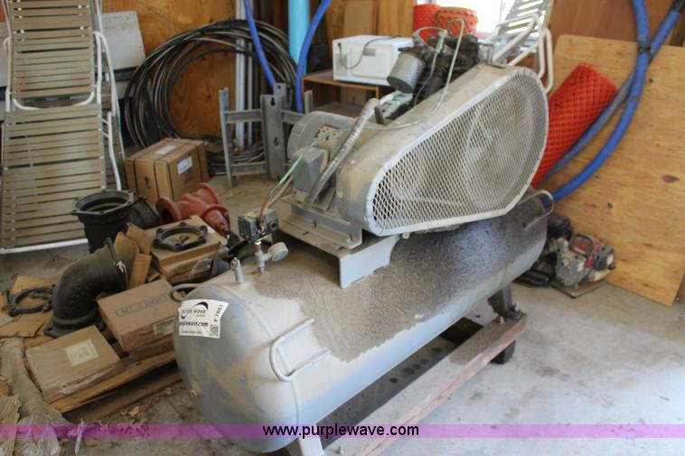 image for item F7881 Champion REN14 air compressor