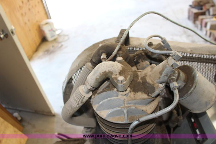 image for item F7881 Champion REN14 air compressor