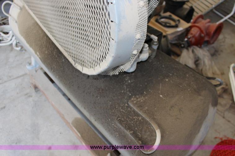 image for item F7881 Champion REN14 air compressor