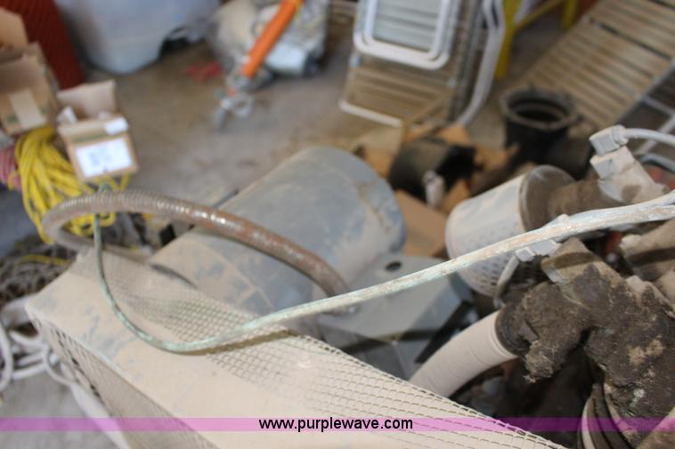 image for item F7881 Champion REN14 air compressor