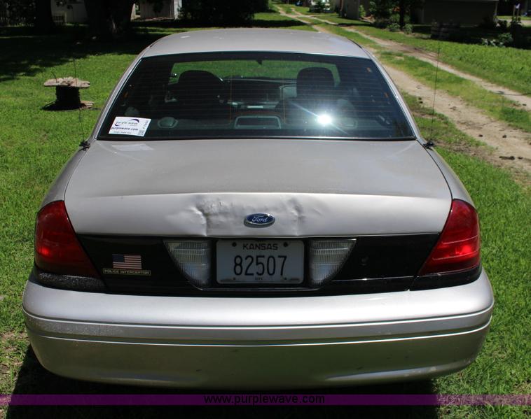 image for item F7882 2008 Ford Crown Victoria Police Interceptor