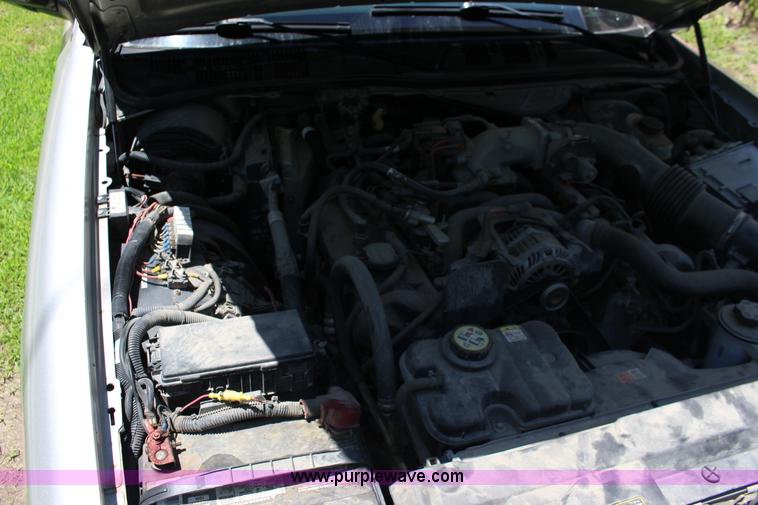 image for item F7882 2008 Ford Crown Victoria Police Interceptor