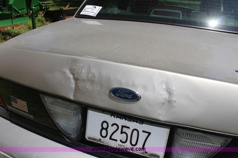image for item F7882 2008 Ford Crown Victoria Police Interceptor