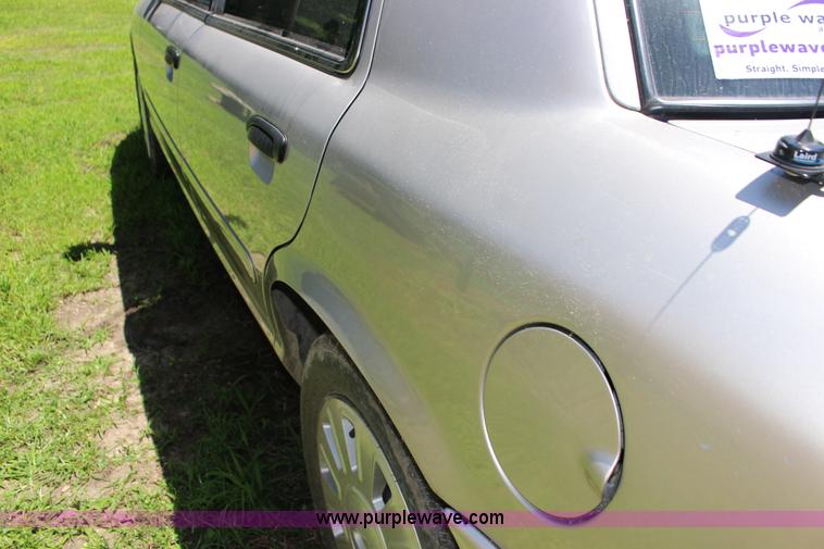 image for item F7882 2008 Ford Crown Victoria Police Interceptor