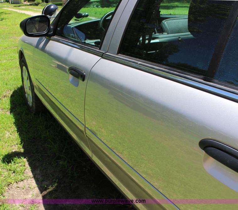 image for item F7882 2008 Ford Crown Victoria Police Interceptor