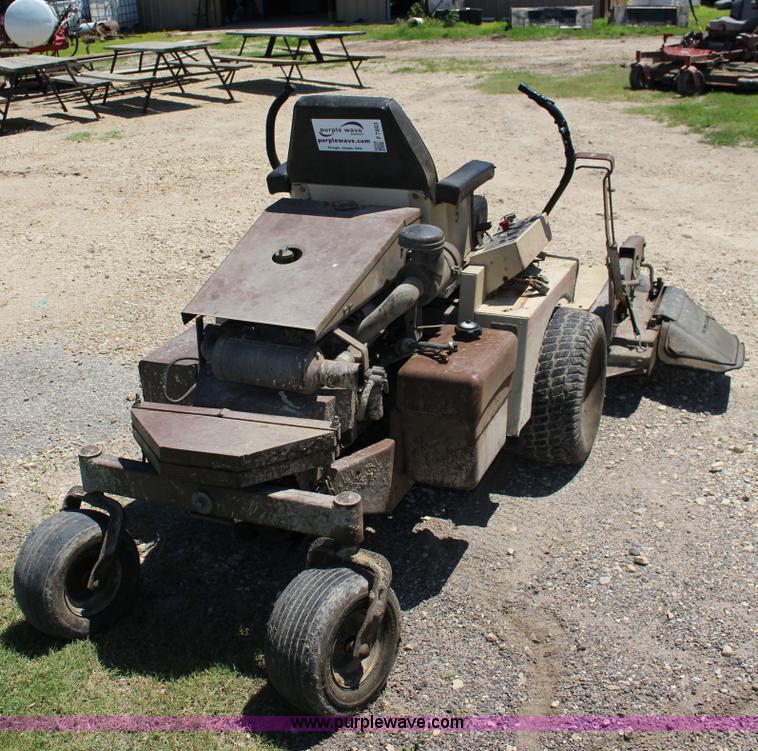 image for item F7883 Grasshopper 721D ZTR lawn mower