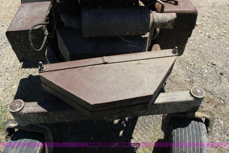 image for item F7883 Grasshopper 721D ZTR lawn mower