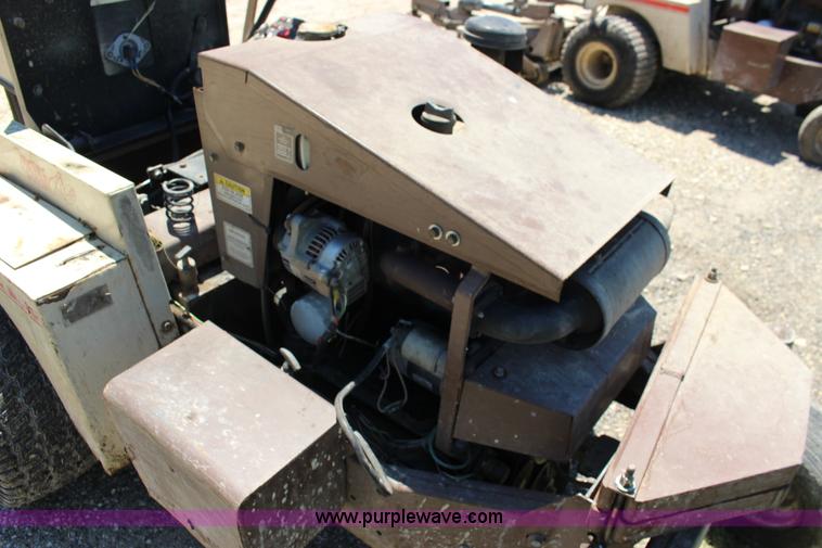 image for item F7883 Grasshopper 721D ZTR lawn mower