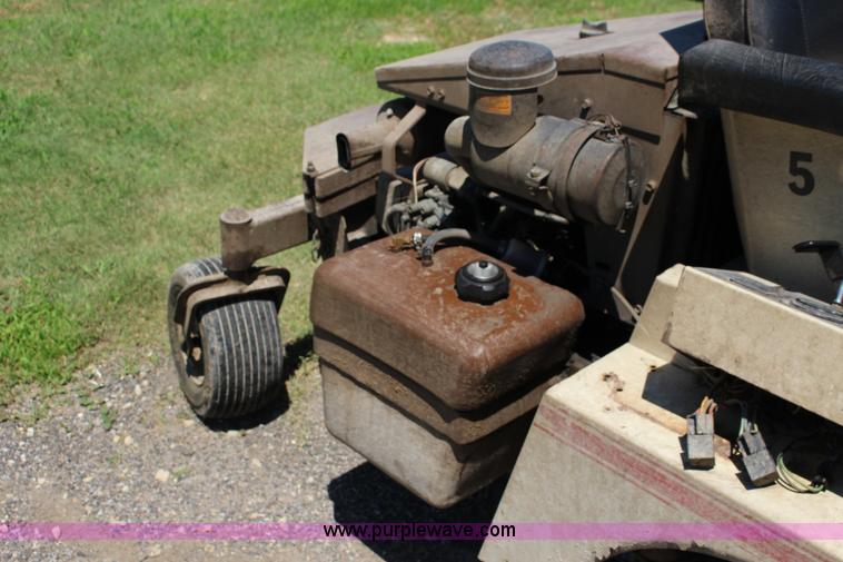 image for item F7883 Grasshopper 721D ZTR lawn mower