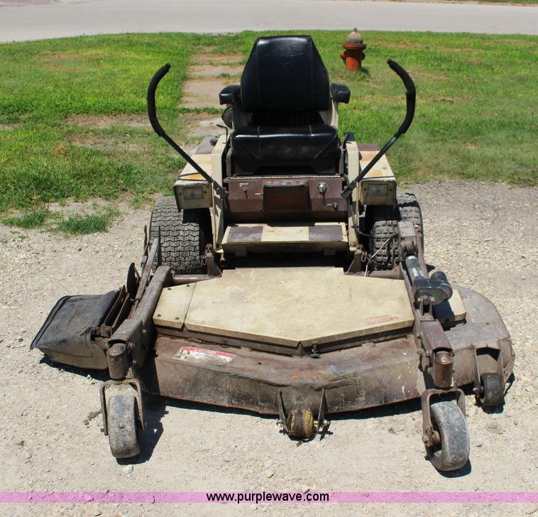 image for item F7884 Grasshopper 721D ZTR lawn mower