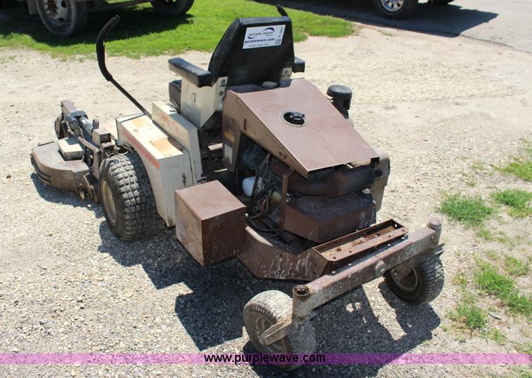 image for item F7884 Grasshopper 721D ZTR lawn mower