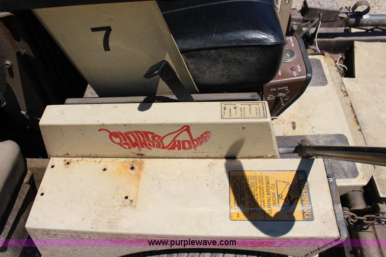 image for item F7884 Grasshopper 721D ZTR lawn mower