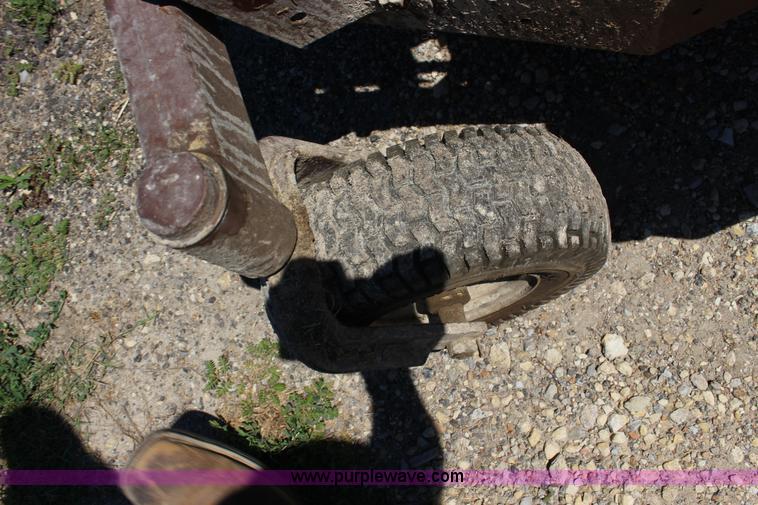 image for item F7884 Grasshopper 721D ZTR lawn mower