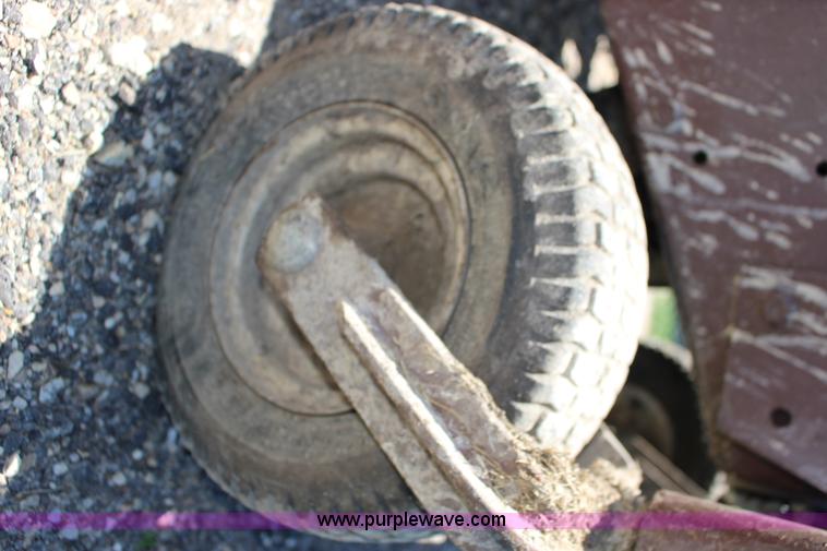 image for item F7884 Grasshopper 721D ZTR lawn mower