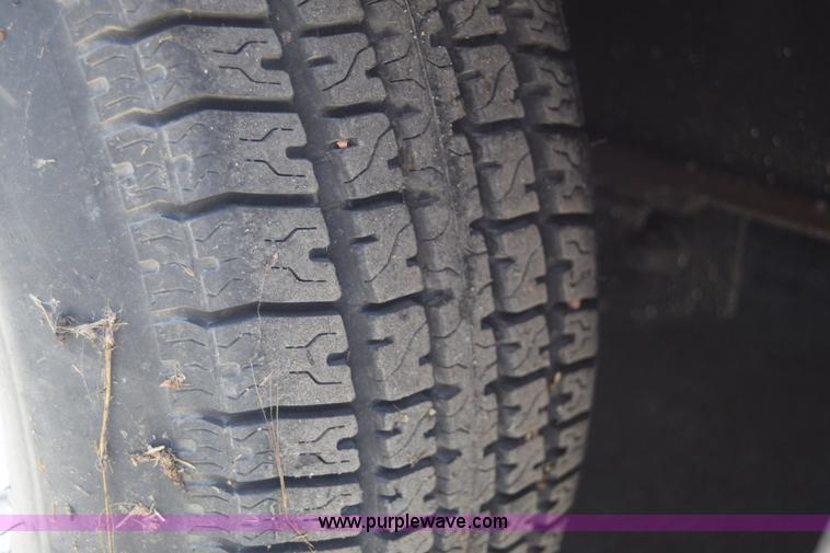 image for item F7887 2006 Continental enclosed cargo trailer