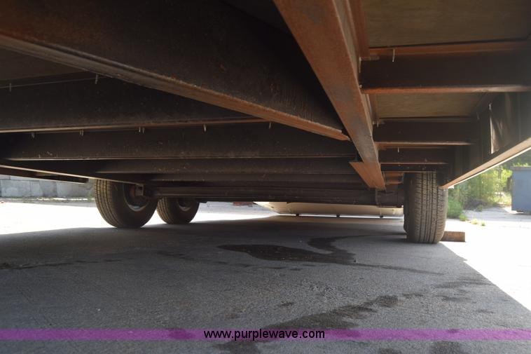 image for item F7887 2006 Continental enclosed cargo trailer