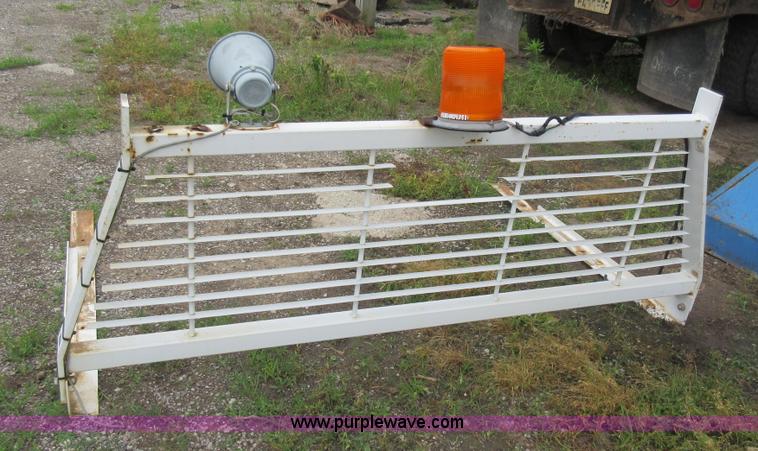 image for item G3691 Assorted automotive accessories