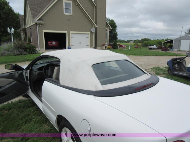 image for item G3697 1996 Chrysler Sebring JXi convertible