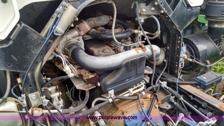 image for item G6614 1992 GMC 7000 truck cab and chassis