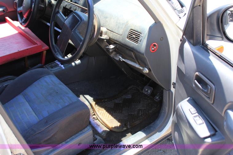 image for item I1649 1996 Toyota RAV4 mail car