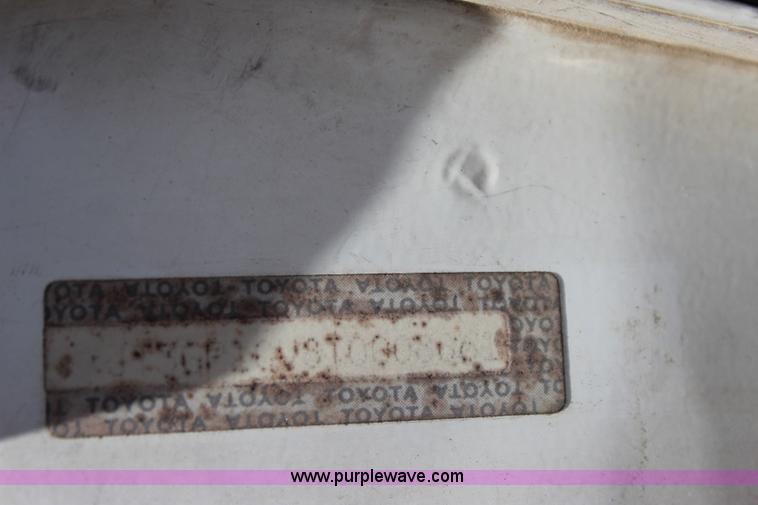 image for item I1649 1996 Toyota RAV4 mail car