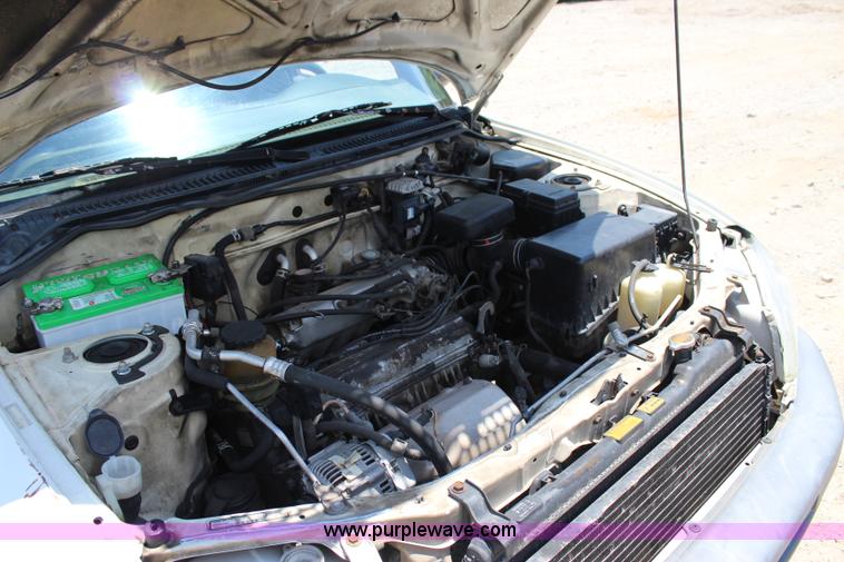 image for item I1649 1996 Toyota RAV4 mail car