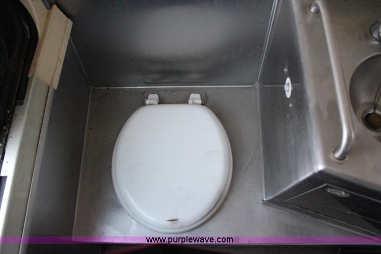 image for item I1708 1987 TMC 96A3 bus