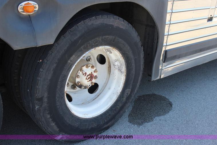 image for item I1708 1987 TMC 96A3 bus