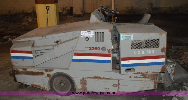 image for item I2853 Clarke American Lincoln 2260 sweeper
