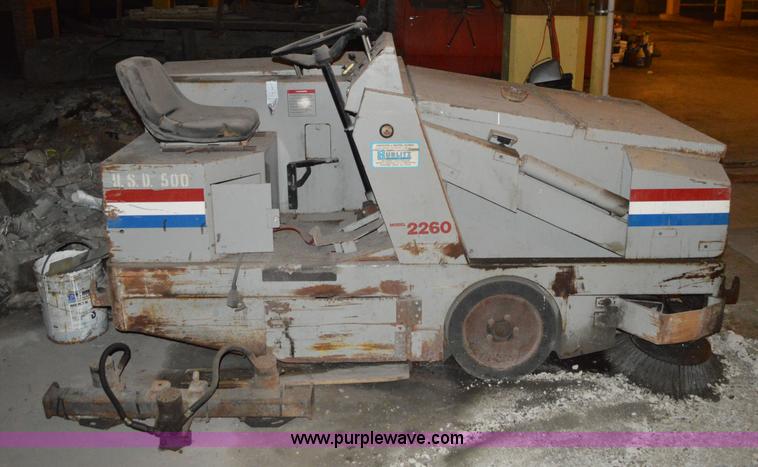 image for item I2853 Clarke American Lincoln 2260 sweeper