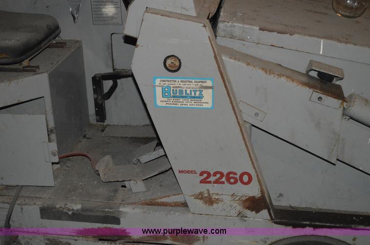 image for item I2853 Clarke American Lincoln 2260 sweeper