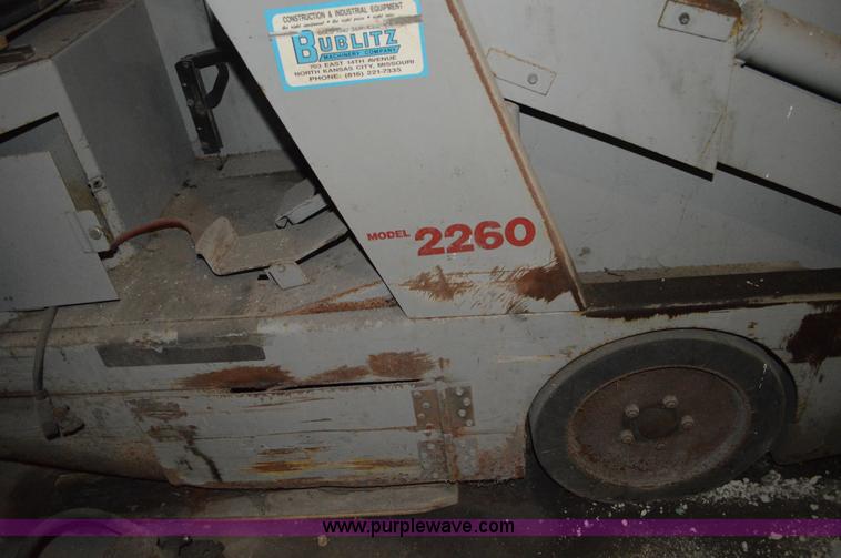 image for item I2853 Clarke American Lincoln 2260 sweeper