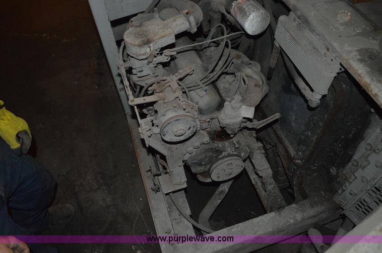 image for item I2853 Clarke American Lincoln 2260 sweeper