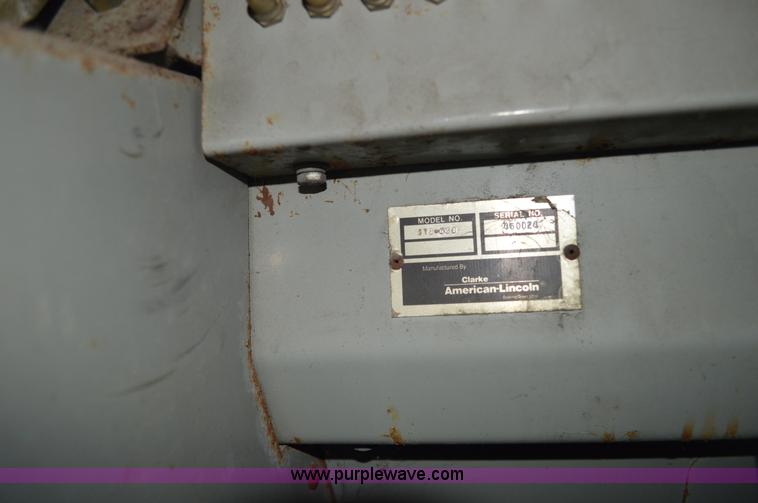 image for item I2853 Clarke American Lincoln 2260 sweeper