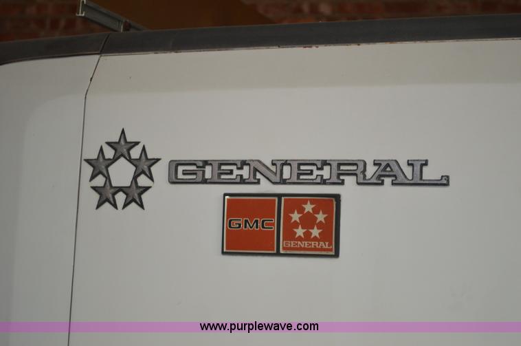 image for item I2859 1981 GMC General truck cab and chassis