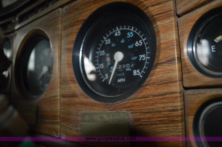 image for item I2859 1981 GMC General truck cab and chassis