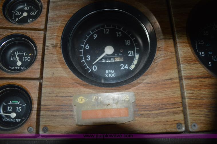 image for item I2859 1981 GMC General truck cab and chassis