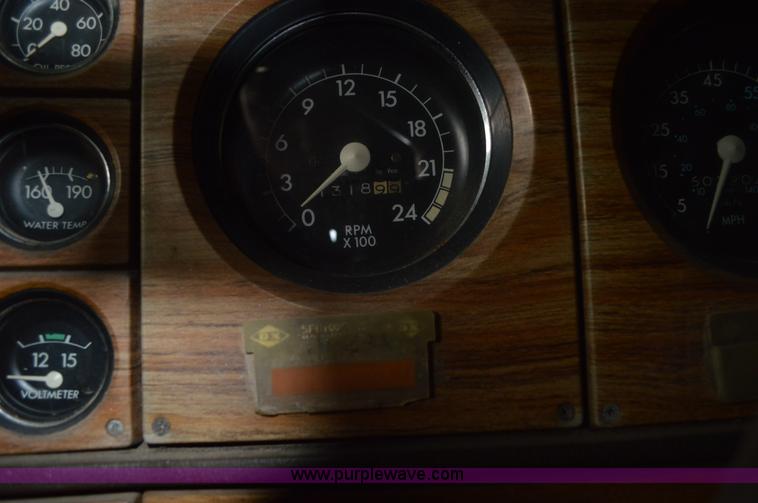 image for item I2859 1981 GMC General truck cab and chassis