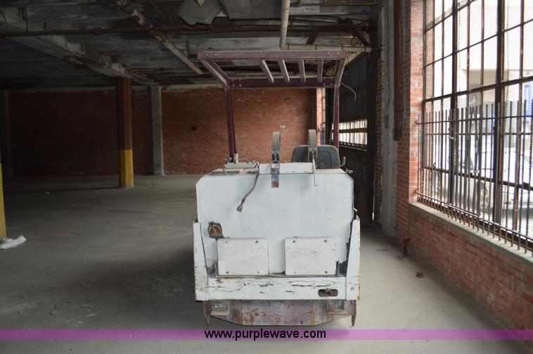 image for item I2860 Powerboss TSS/80 self-propelled sweeper