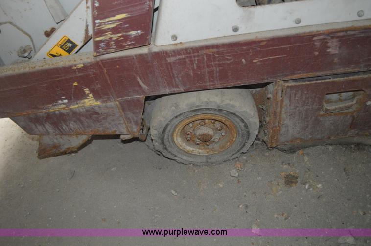 image for item I2860 Powerboss TSS/80 self-propelled sweeper