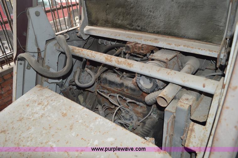 image for item I2860 Powerboss TSS/80 self-propelled sweeper