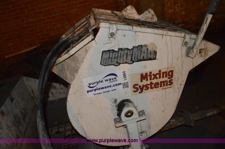 image for item I2864 Mighty Mag 30 concrete pump