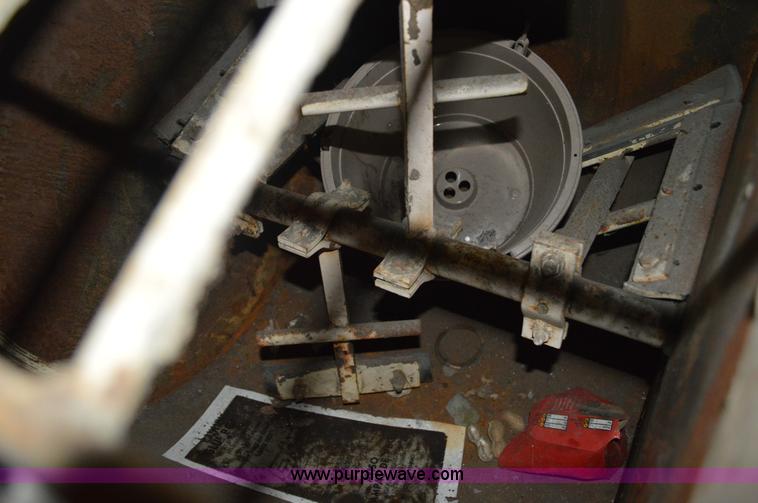 image for item I2864 Mighty Mag 30 concrete pump