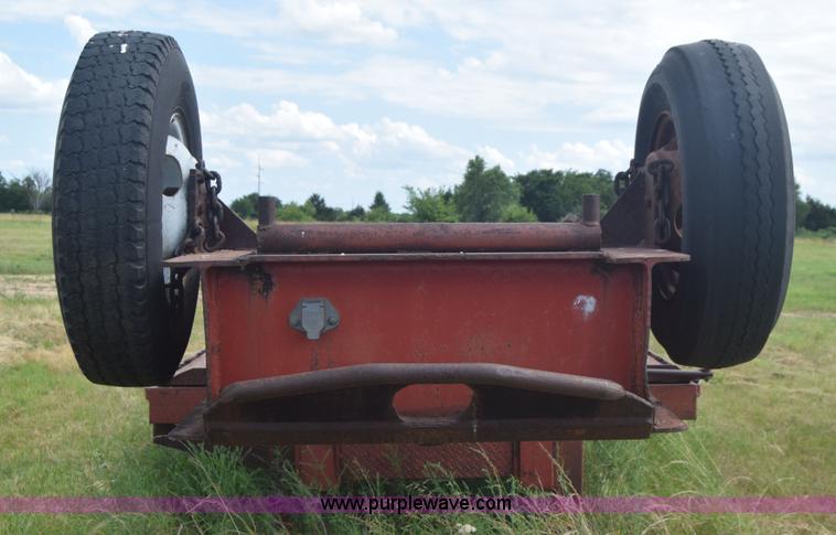 image for item J2268 1983 Triangle equipment trailer