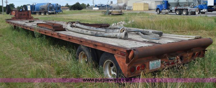 image for item J2268 1983 Triangle equipment trailer